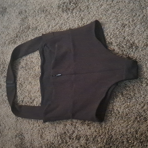 HalterTop - Picture 2 of 2